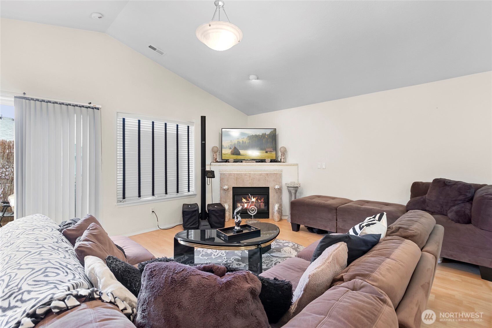 5909 NE 33rd Circle