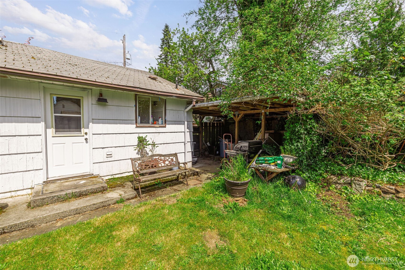 1305 N 171st Street