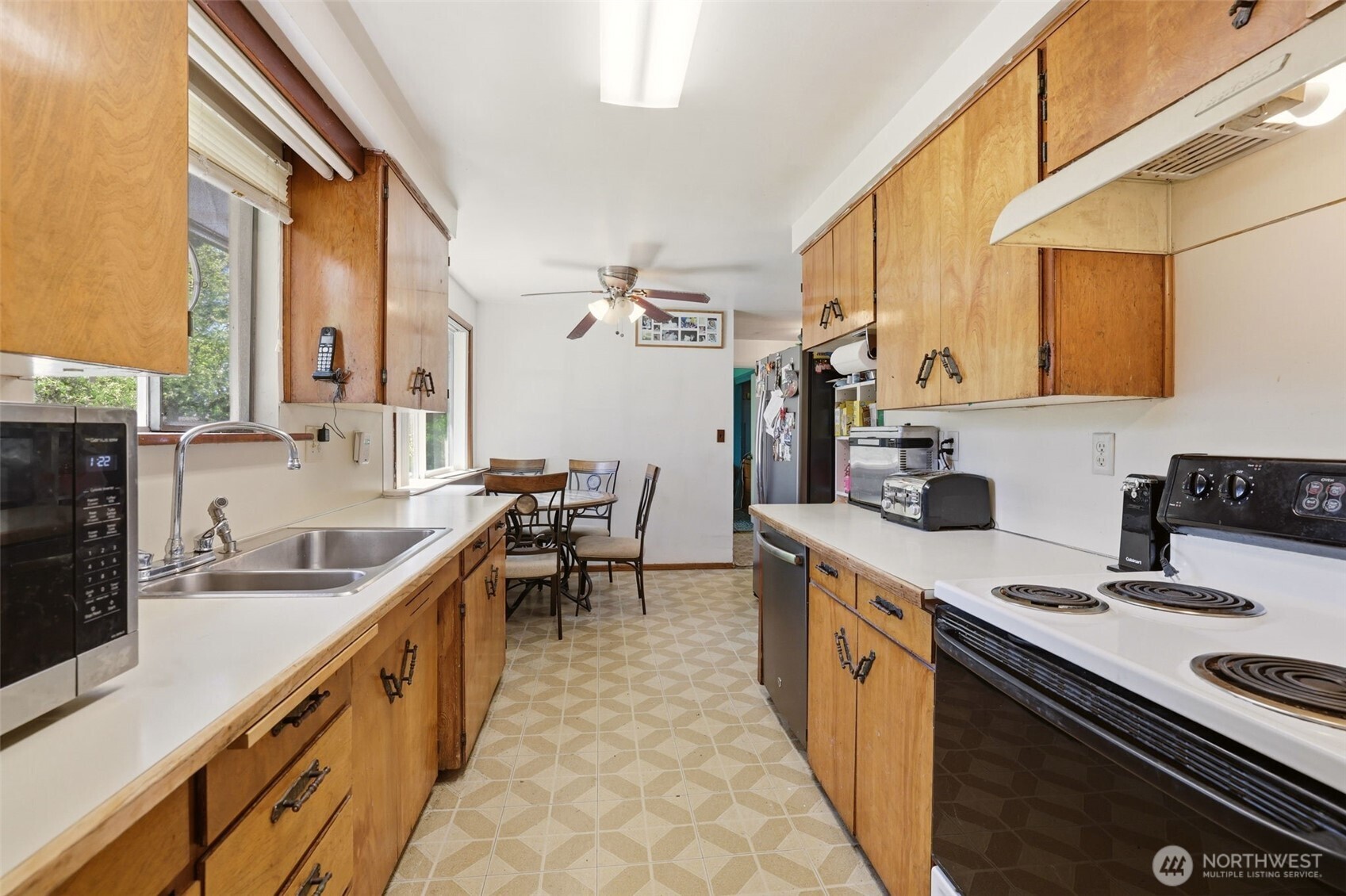 1305 N 171st Street