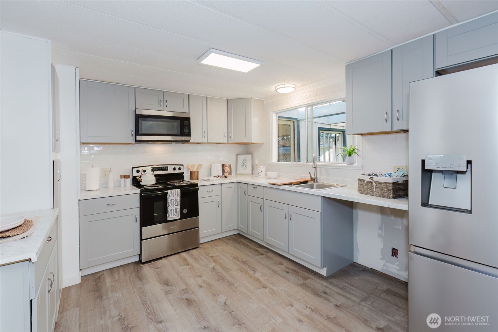 16300 State Highway 305 NE Unit: 94