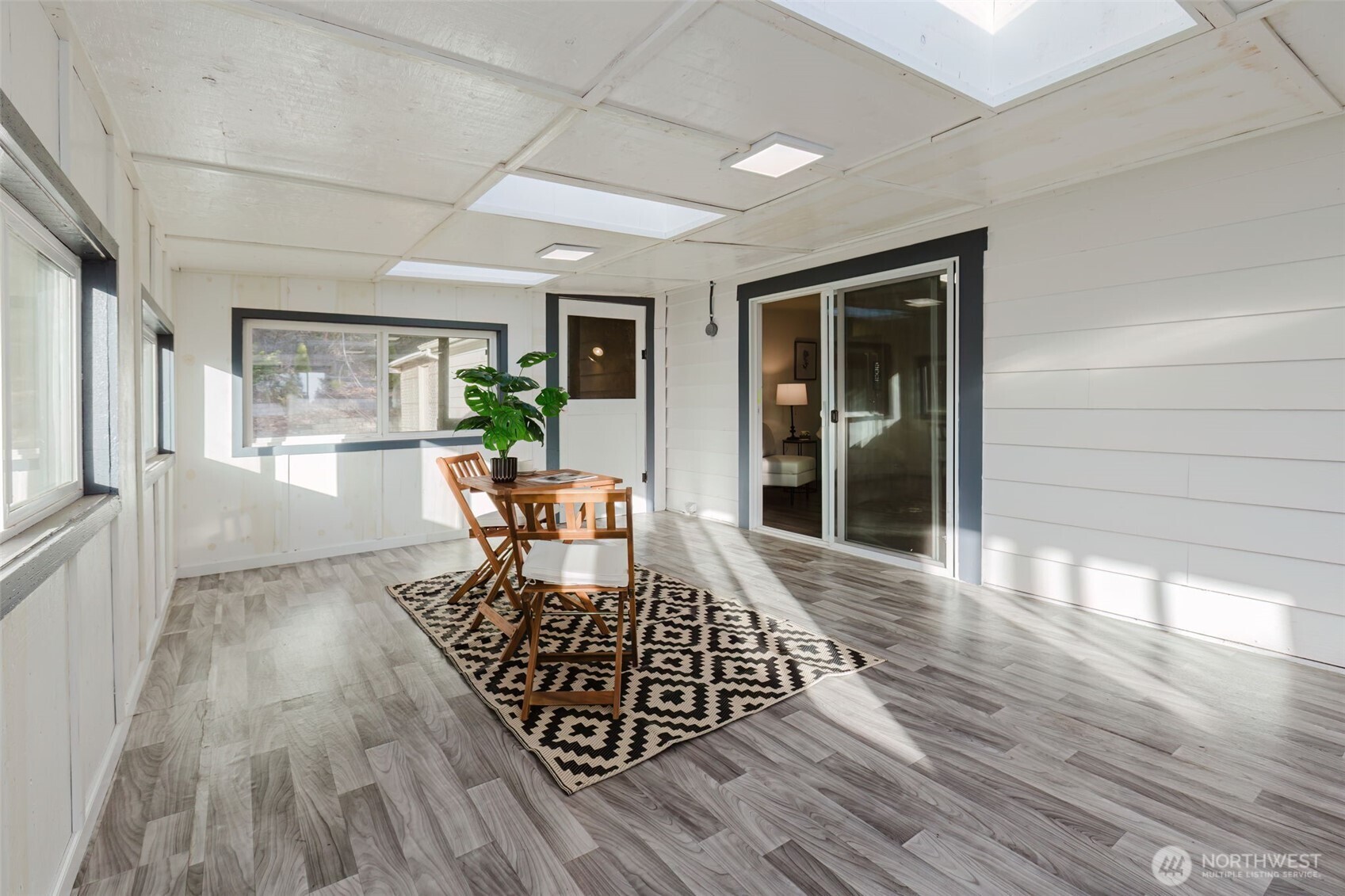 16300 State Highway 305 NE Unit: 94