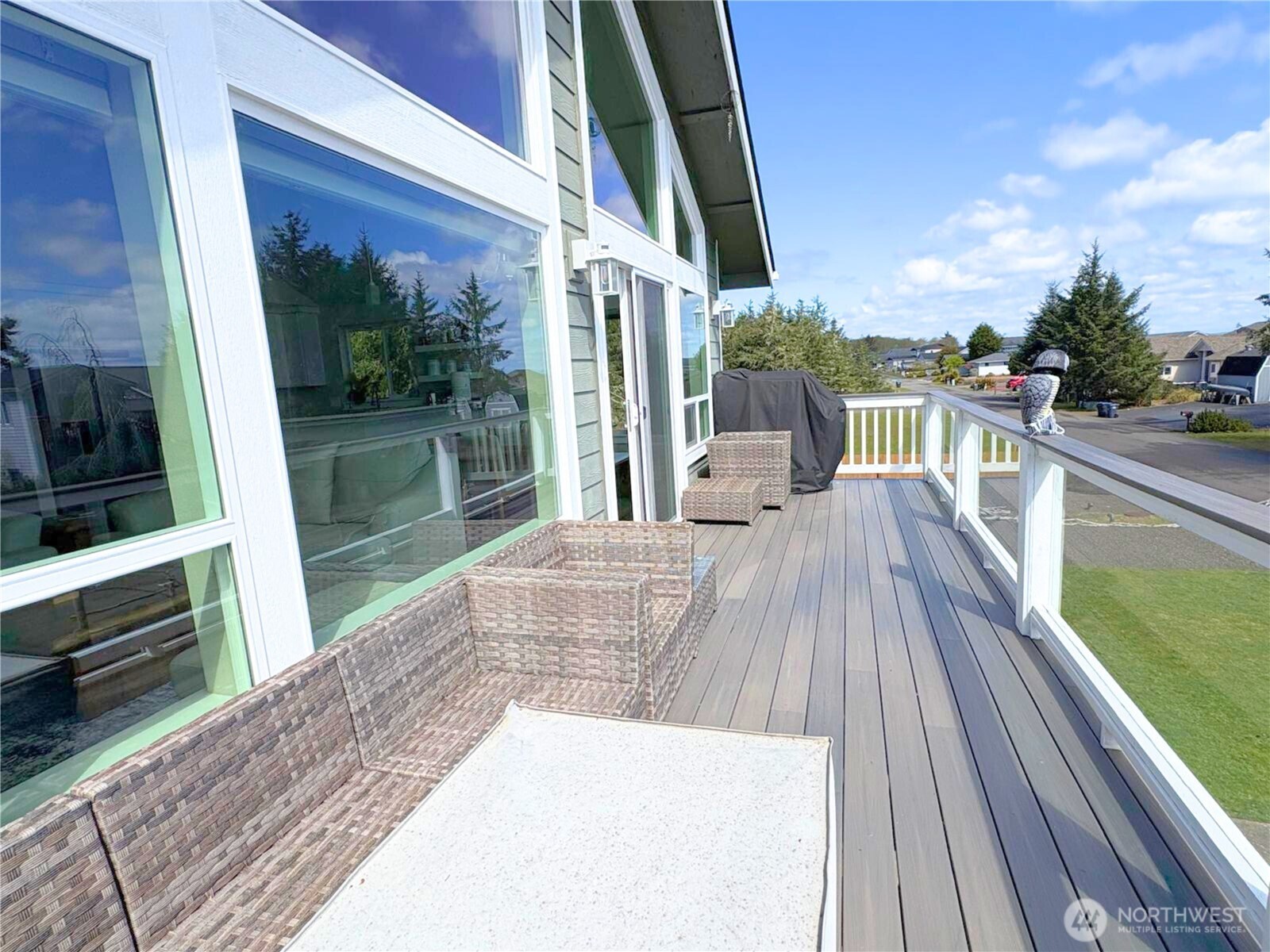 181 Sunrise Avenue SE