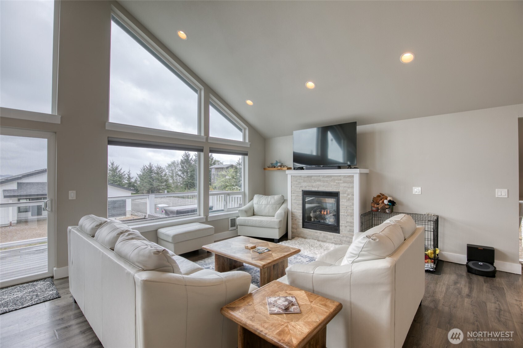 181 Sunrise Avenue SE
