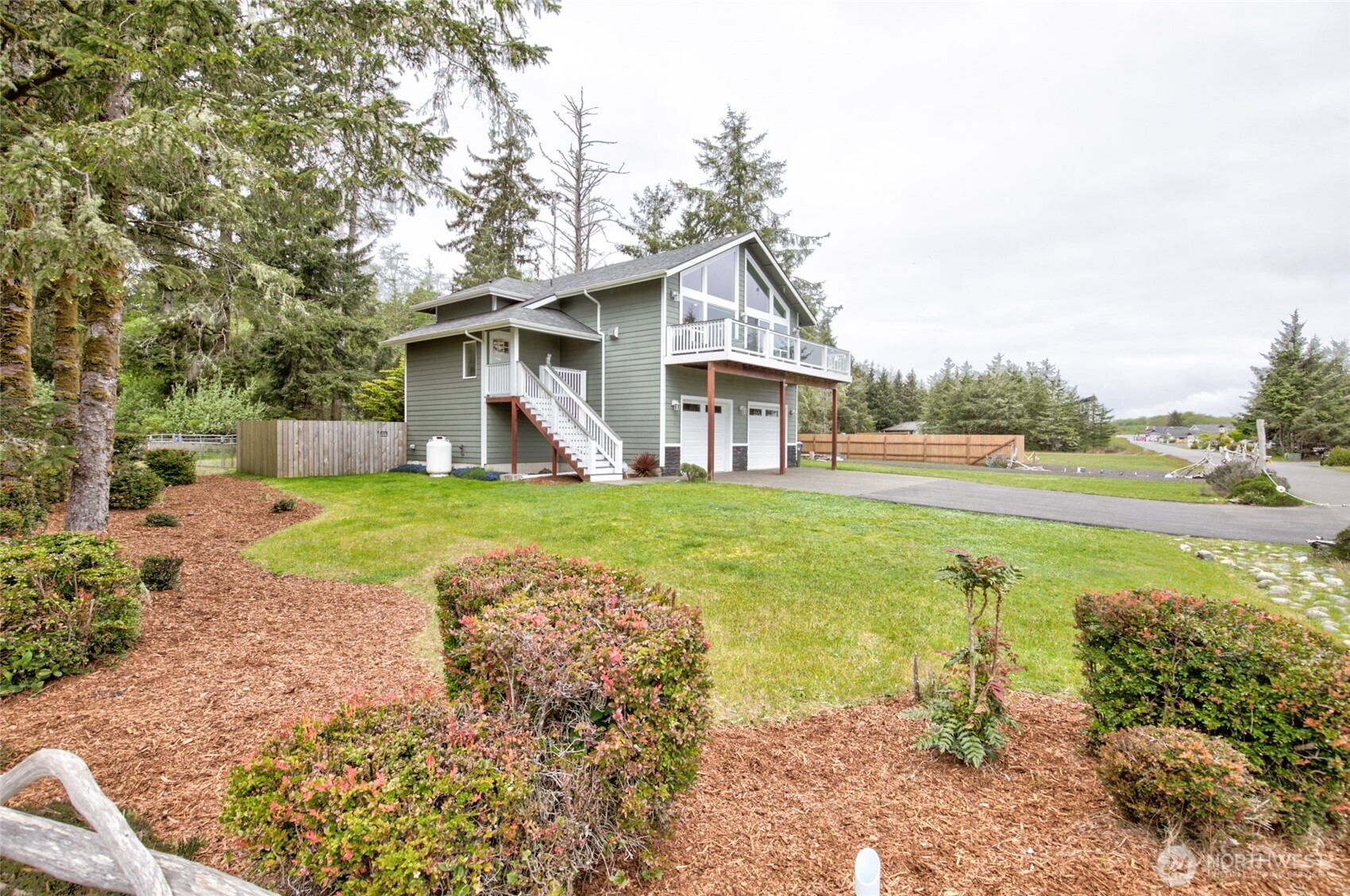 181 Sunrise Avenue SE