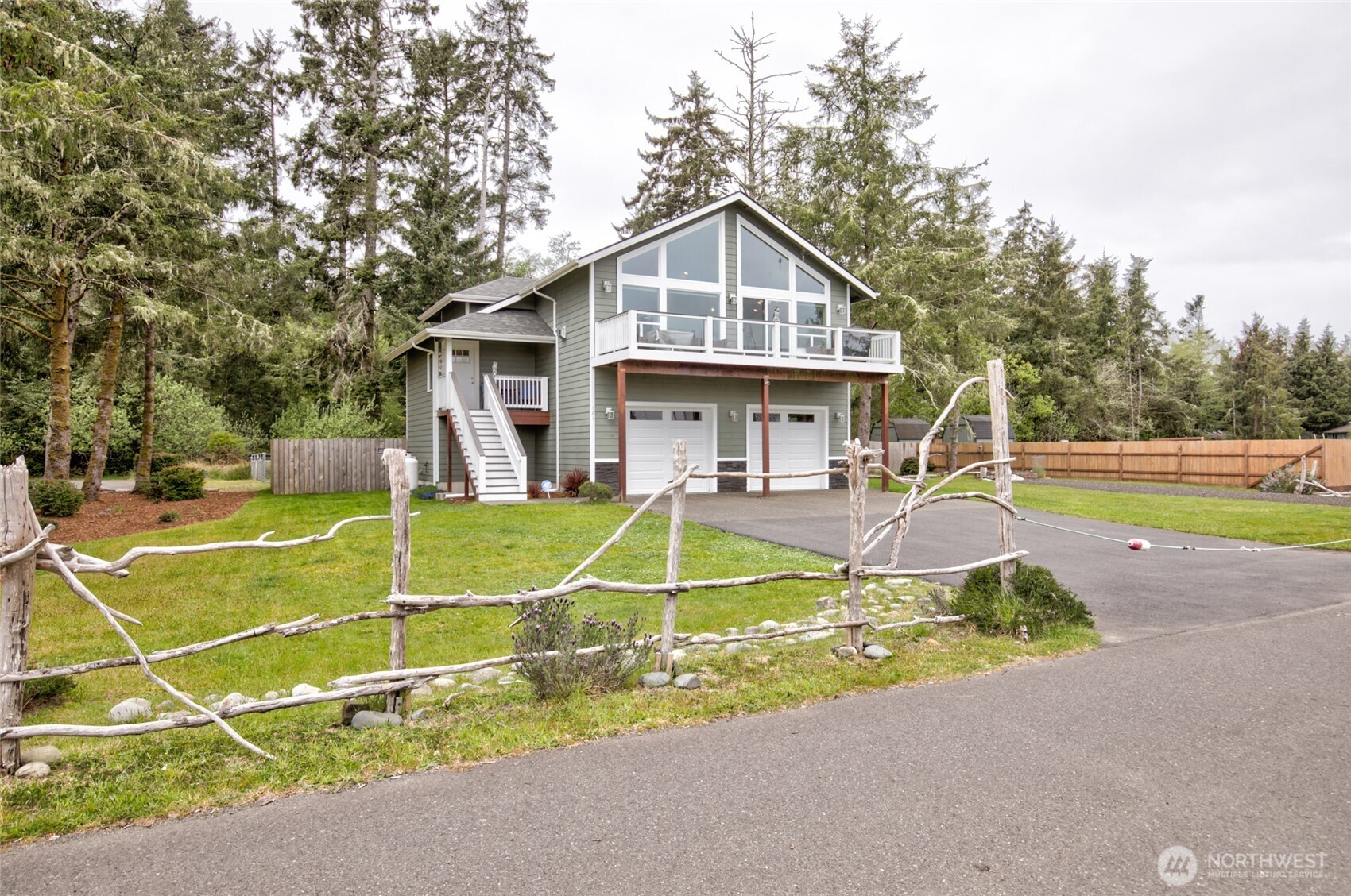 181 Sunrise Avenue SE