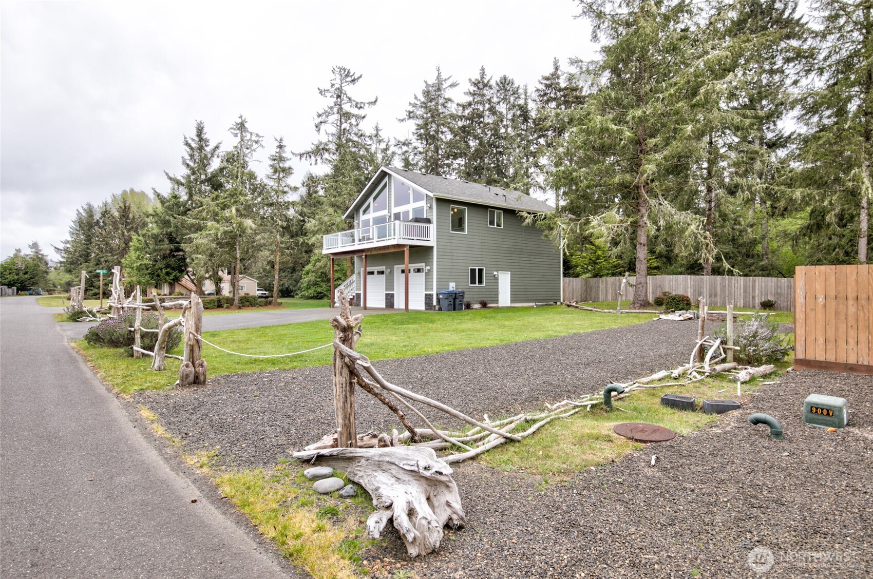 181 Sunrise Avenue SE
