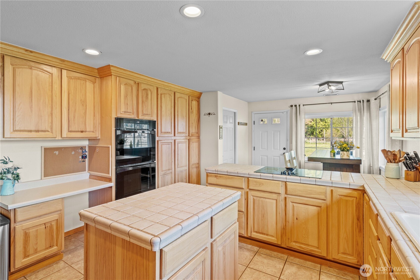 6007 288th Street E