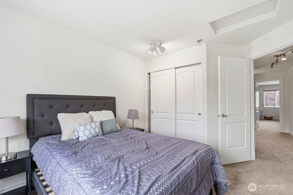 1728 Amber Boulevard