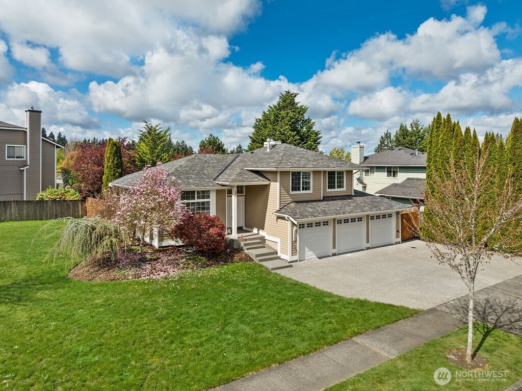 1728 Amber Boulevard