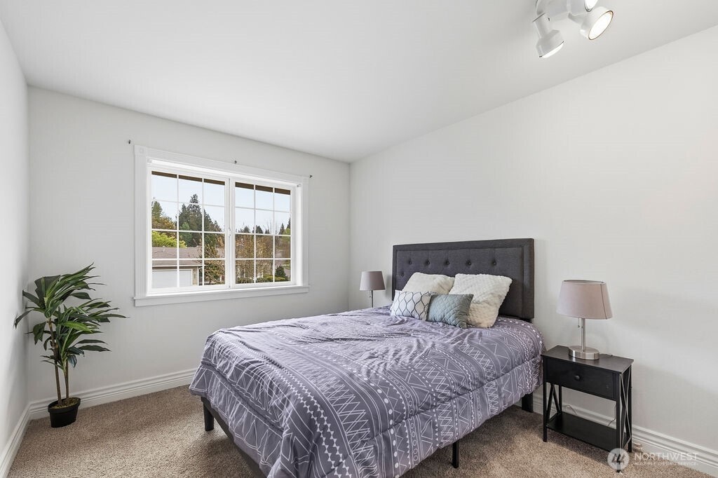 1728 Amber Boulevard