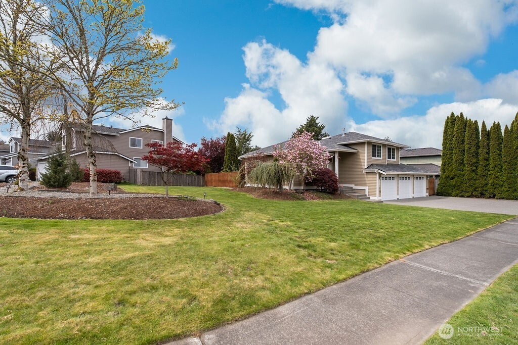 1728 Amber Boulevard