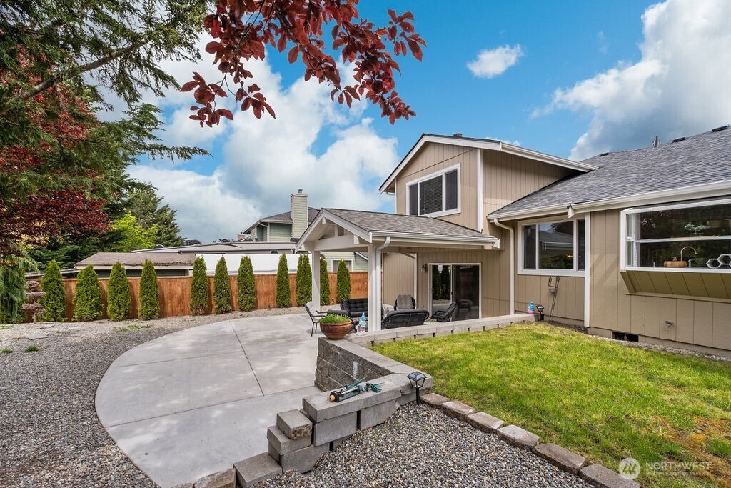 1728 Amber Boulevard