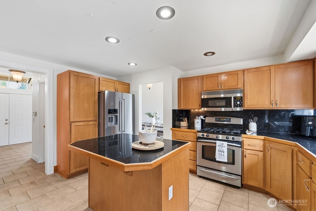 1728 Amber Boulevard