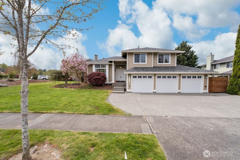 1728 Amber Boulevard