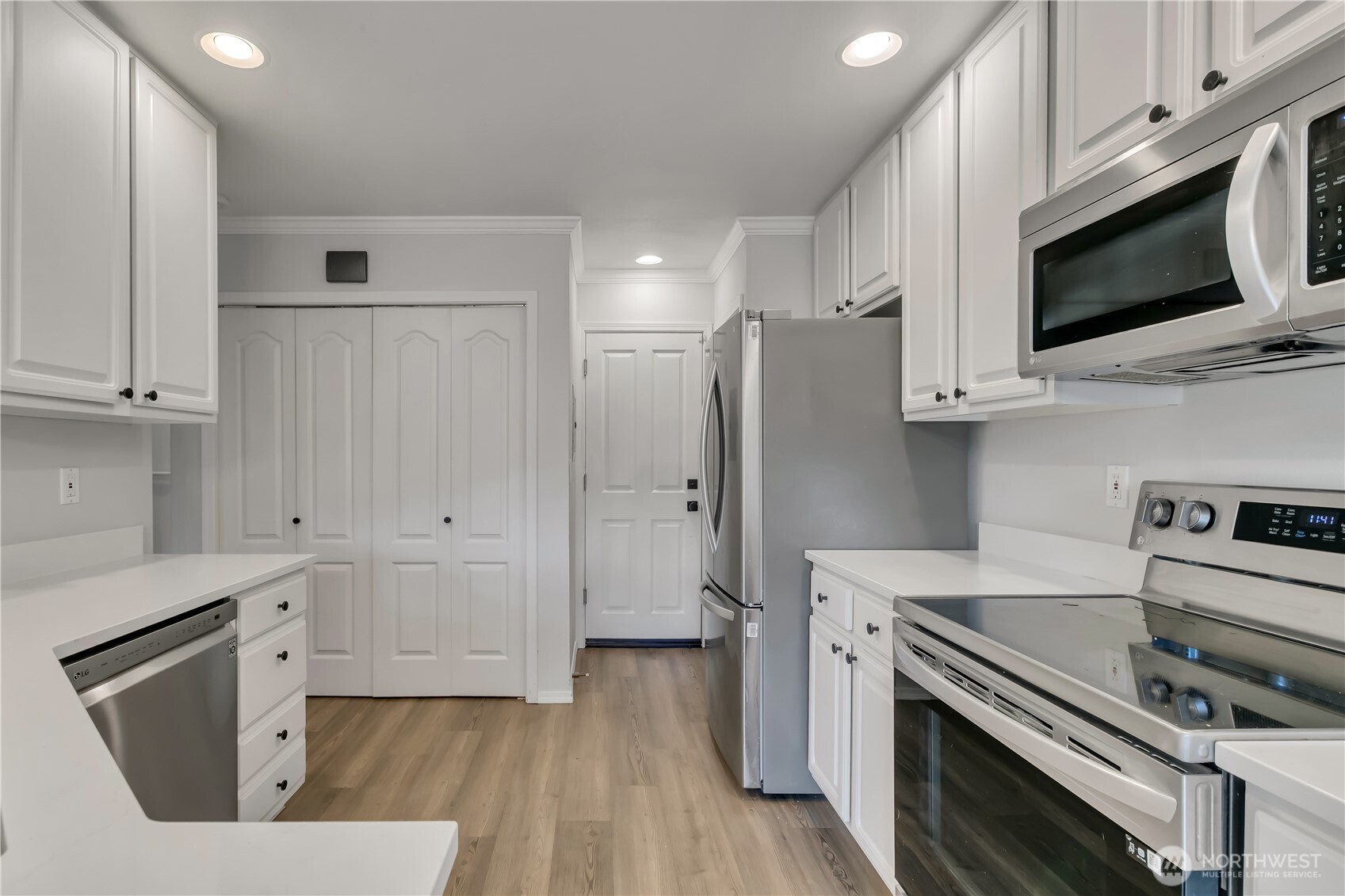 10030 Holly Drive Unit: 122