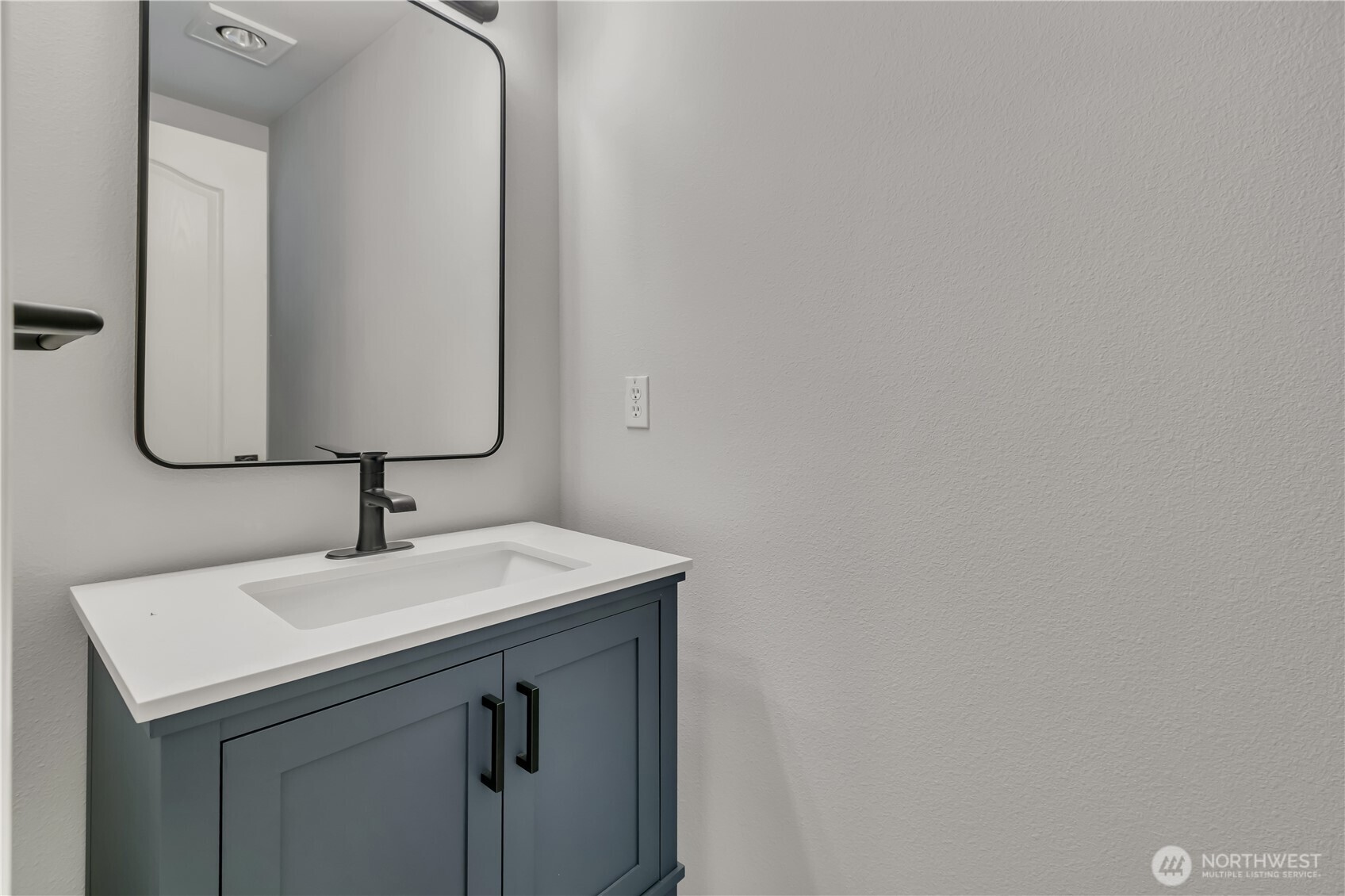 10030 Holly Drive Unit: 122
