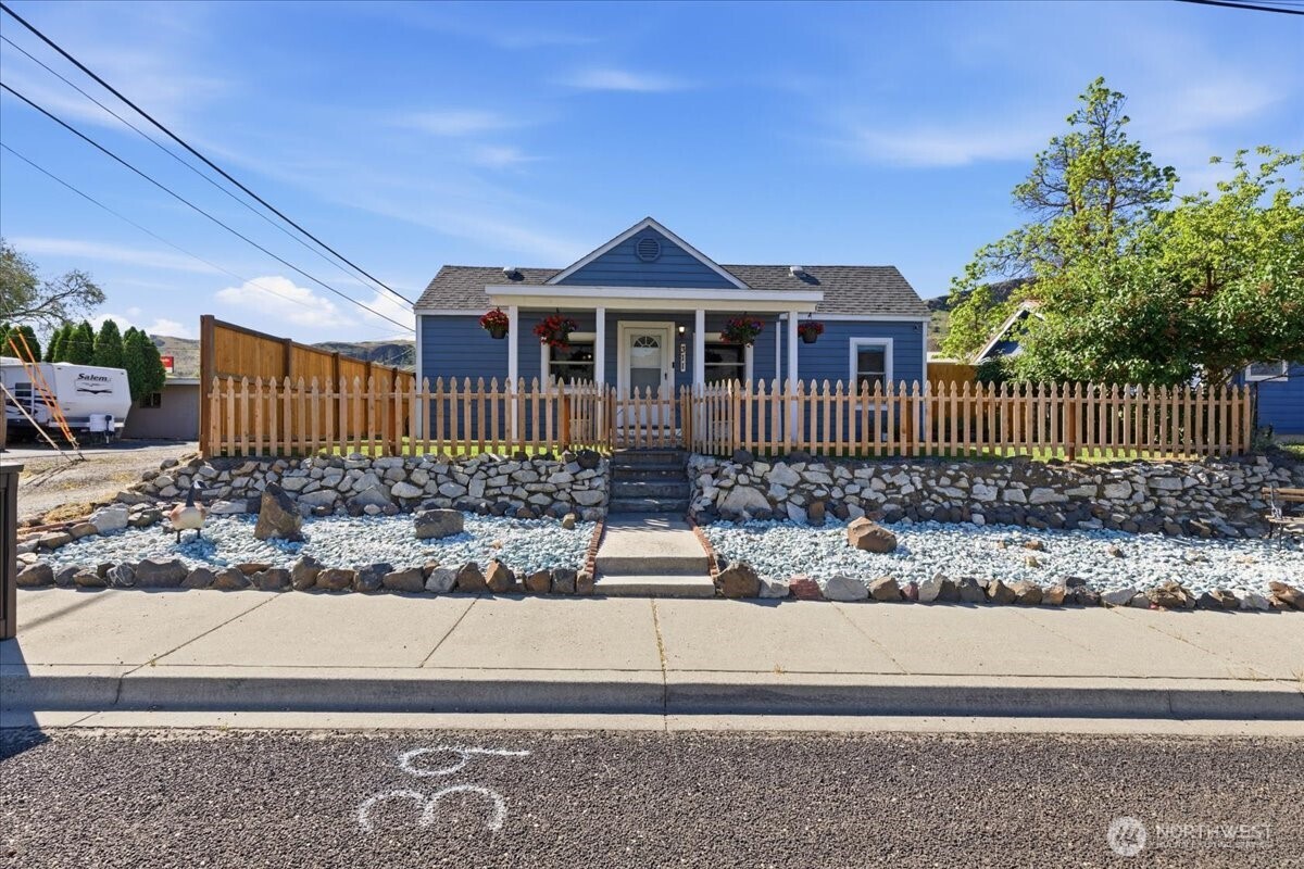 311 Federal Avenue
