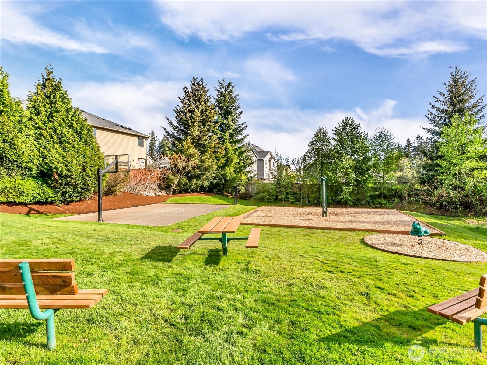 3915 214th Street SE