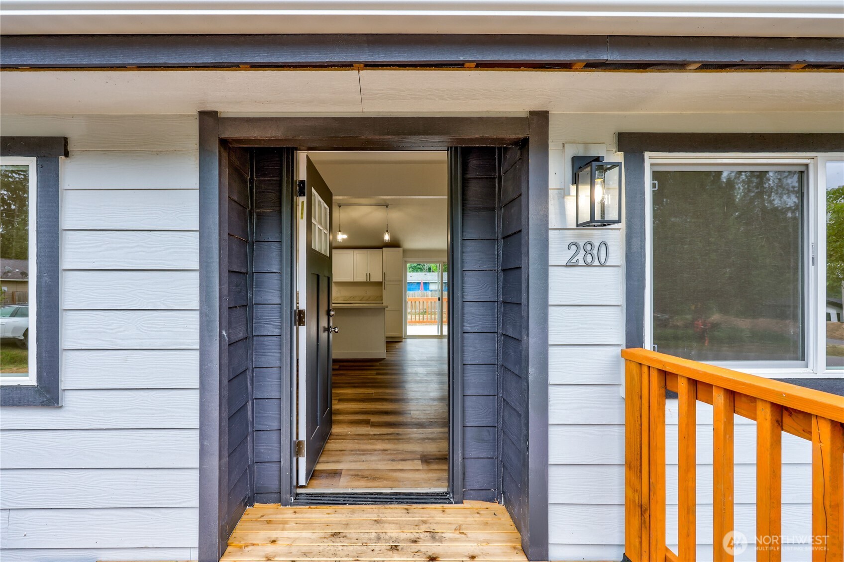 280 E Wood Lane