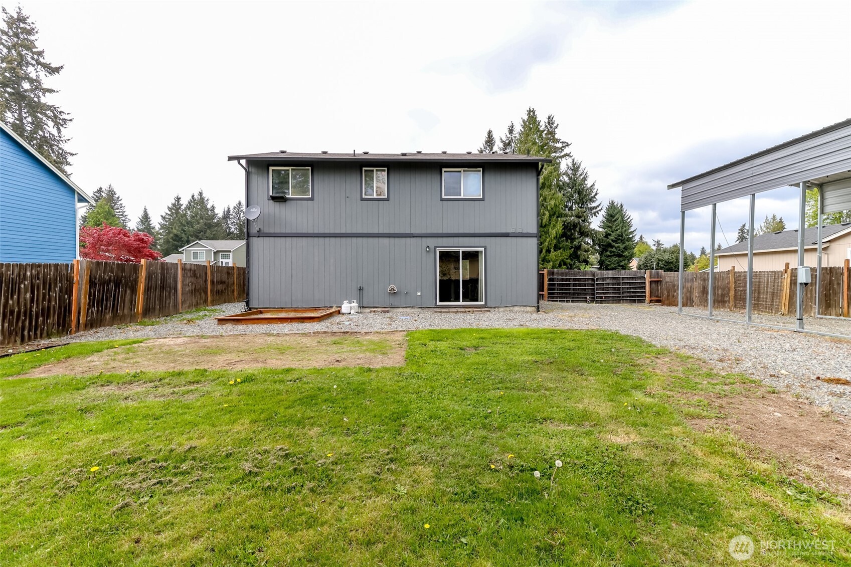 22204 Cedarview Drive E