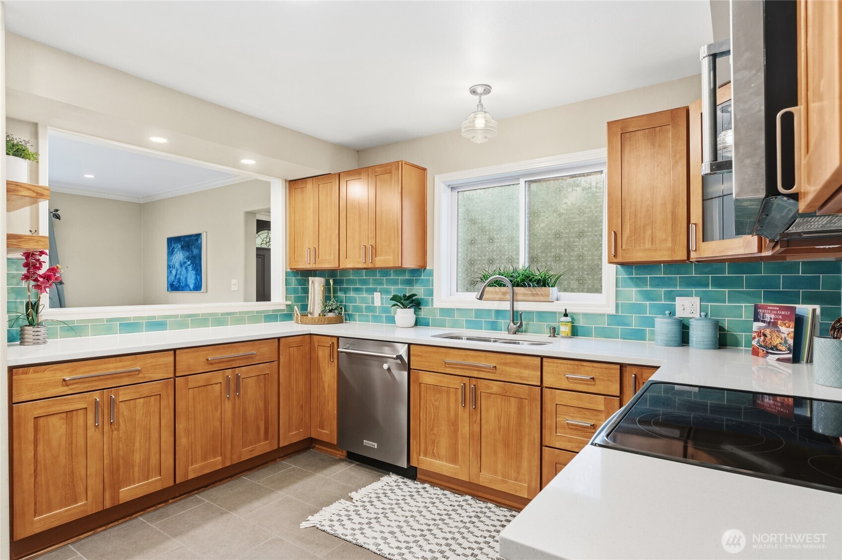 2300 NE 8th Place