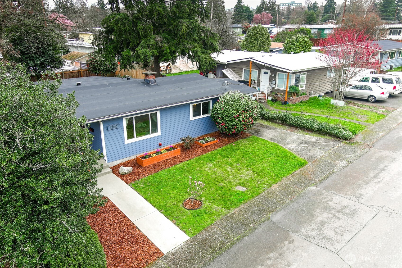 2300 NE 8th Place