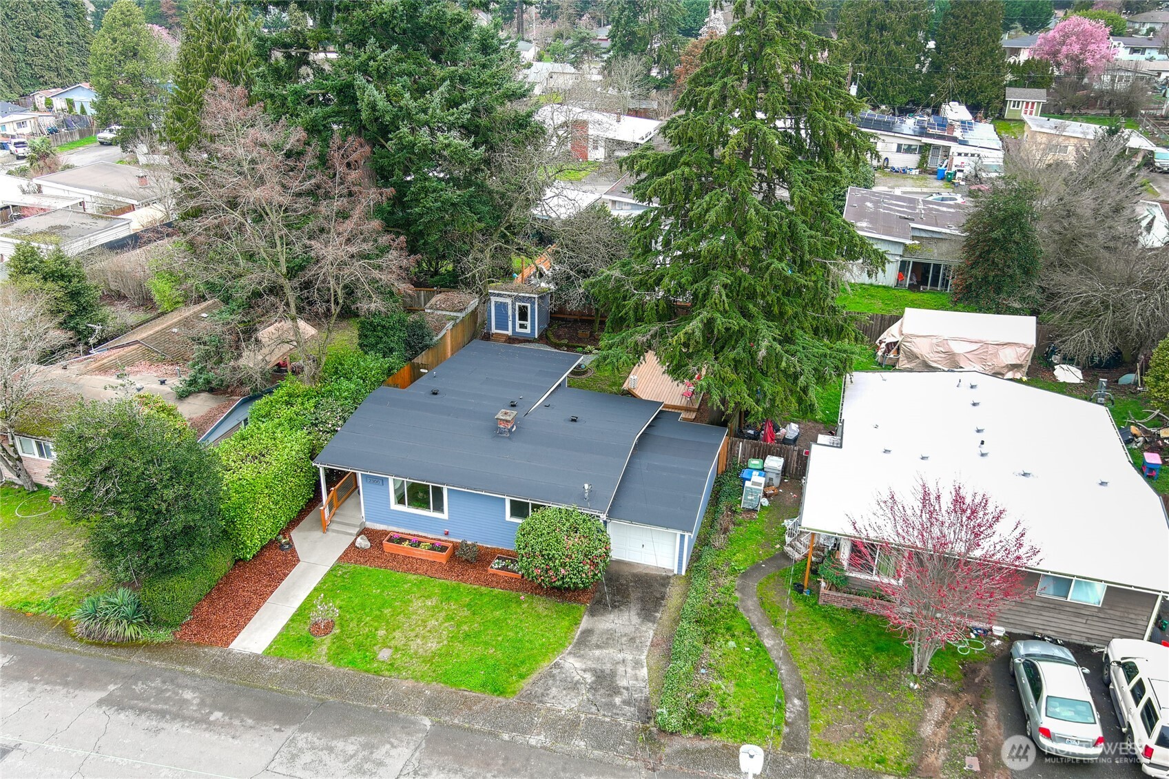2300 NE 8th Place