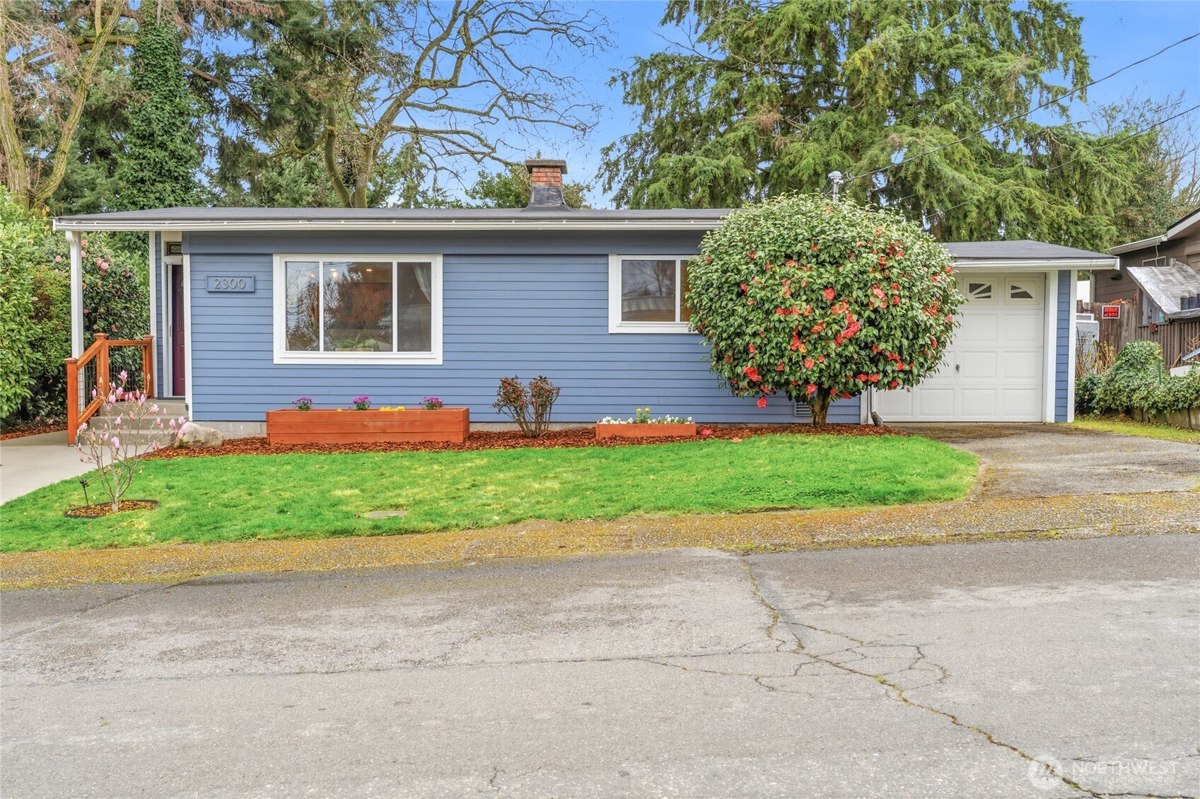 2300 NE 8th Place