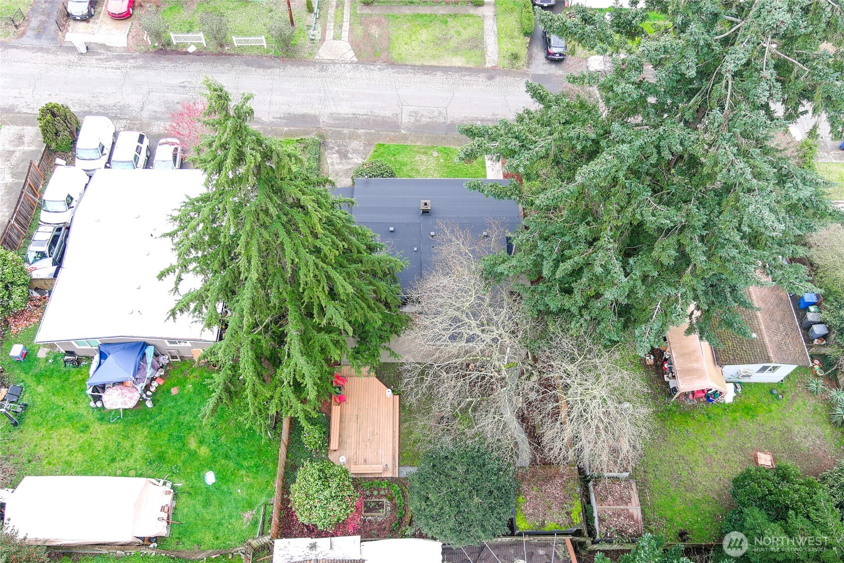 2300 NE 8th Place