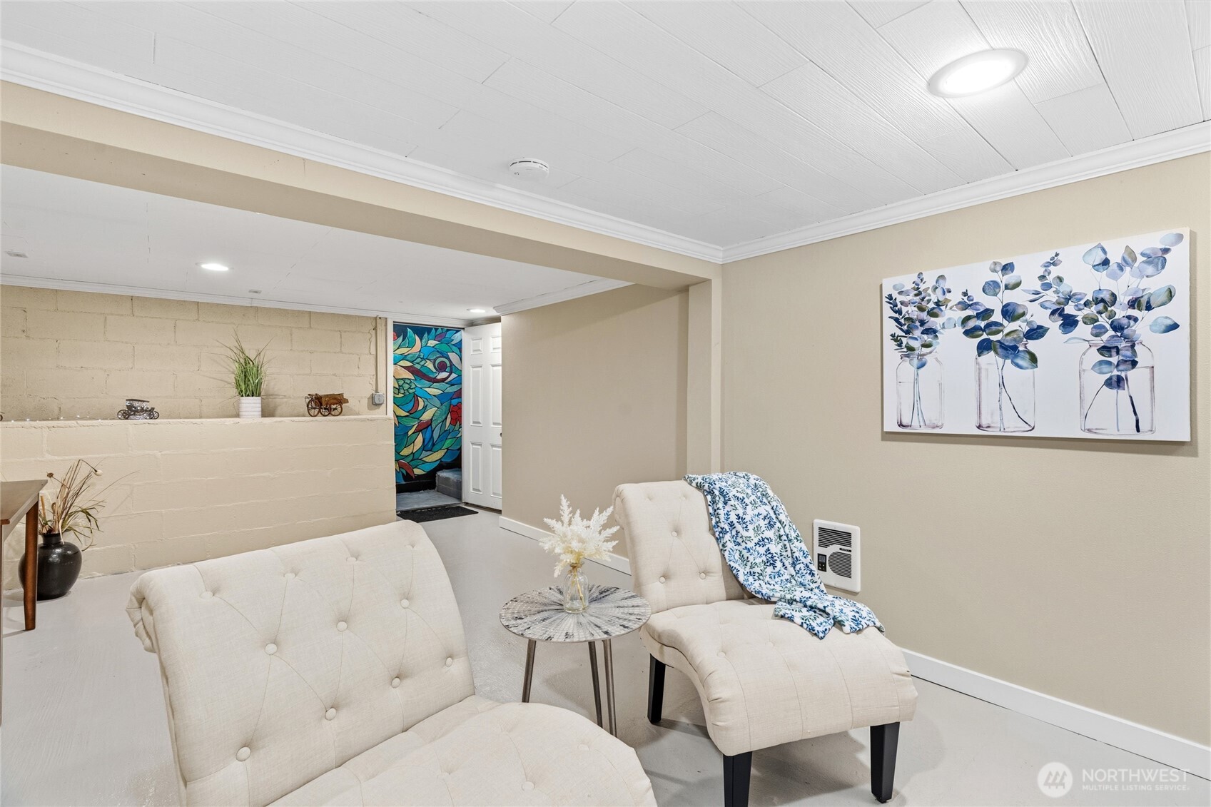 2300 NE 8th Place