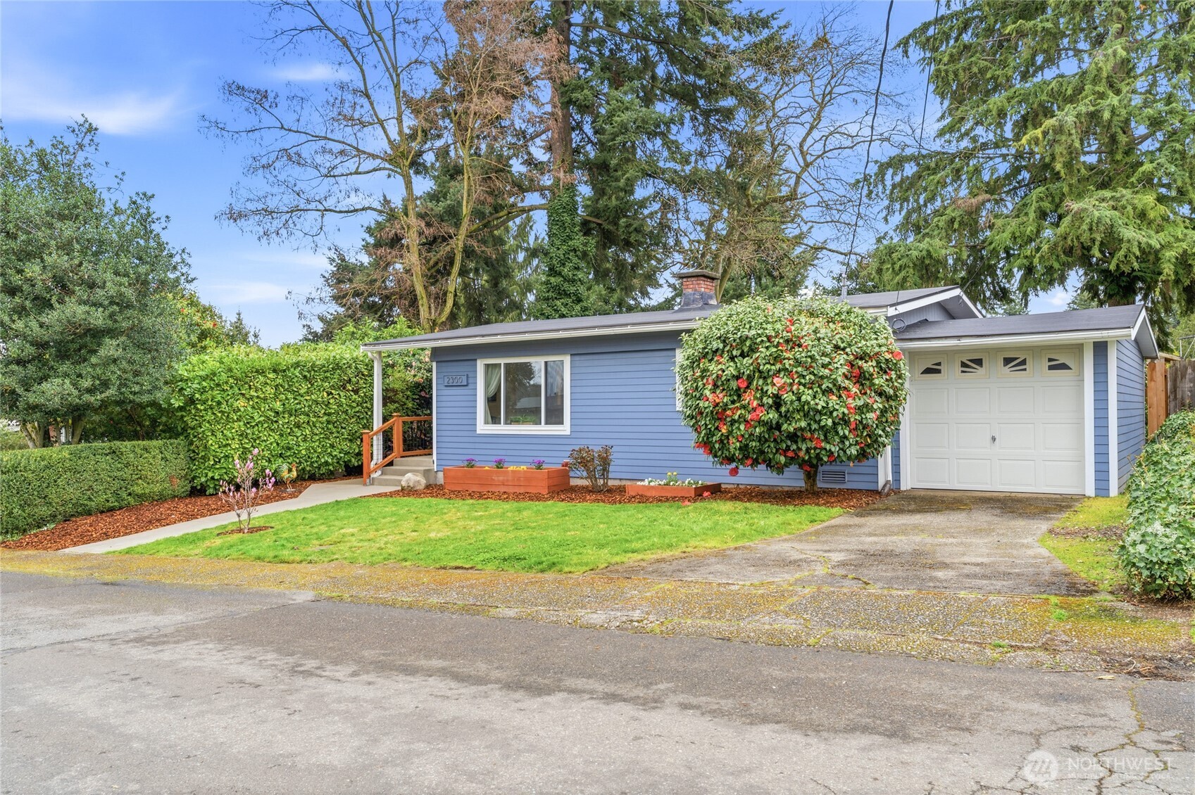 2300 NE 8th Place