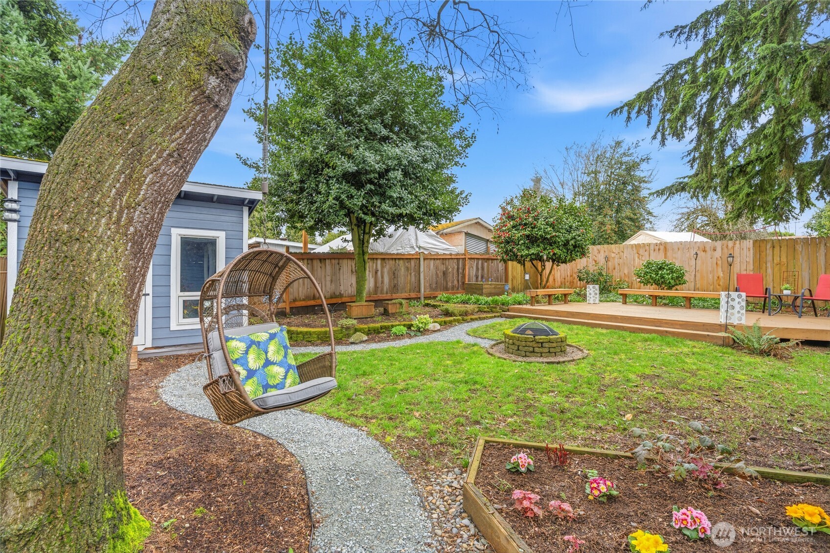 2300 NE 8th Place