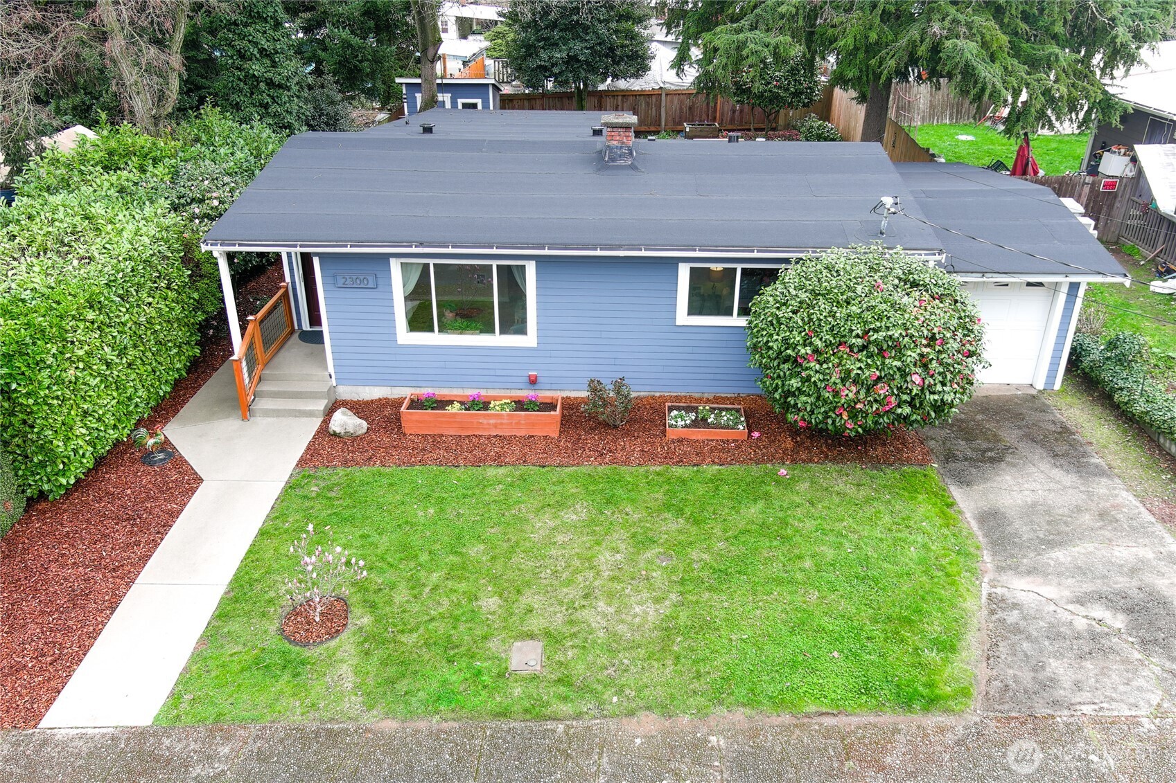 2300 NE 8th Place