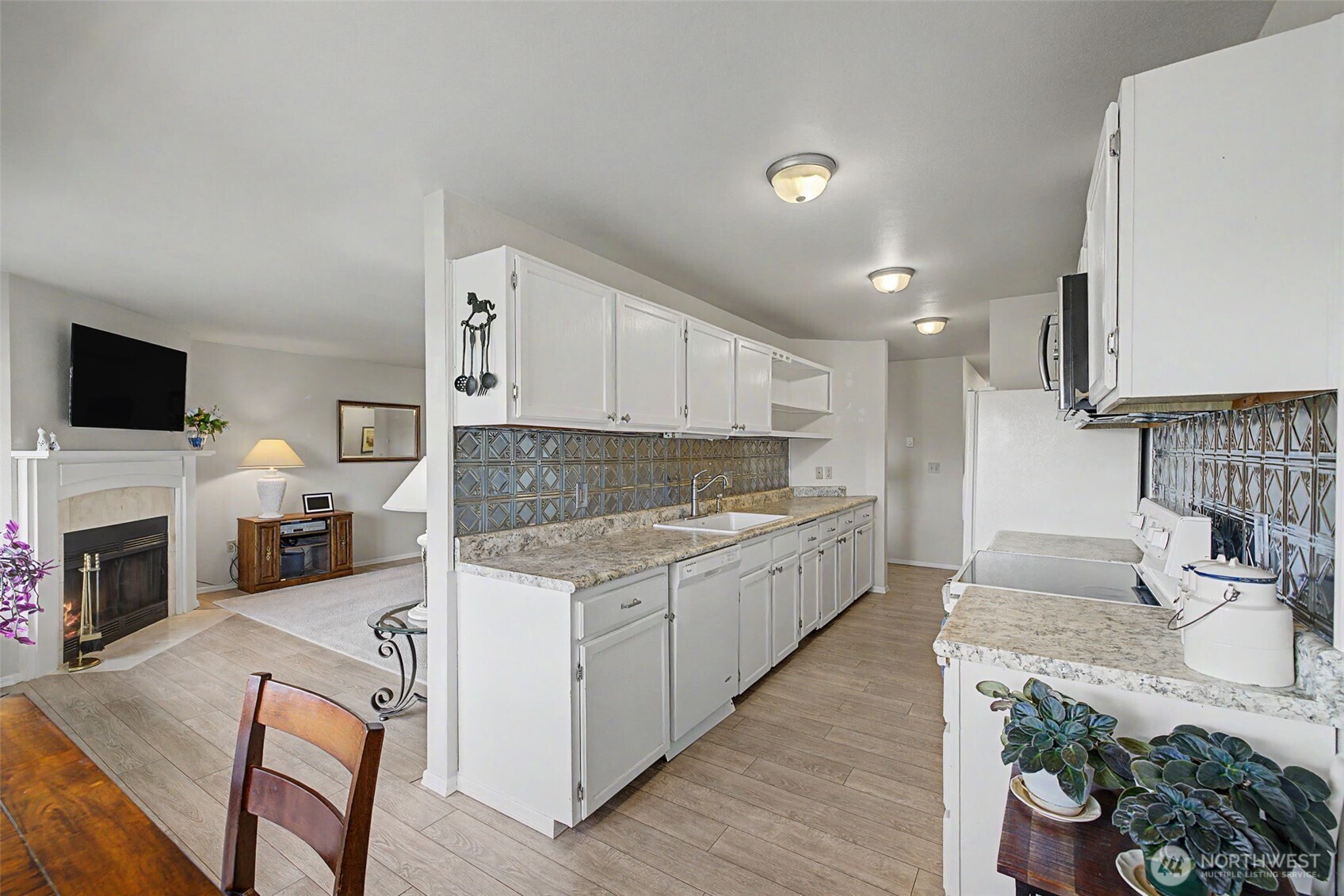 101 Pine Avenue Unit: 303