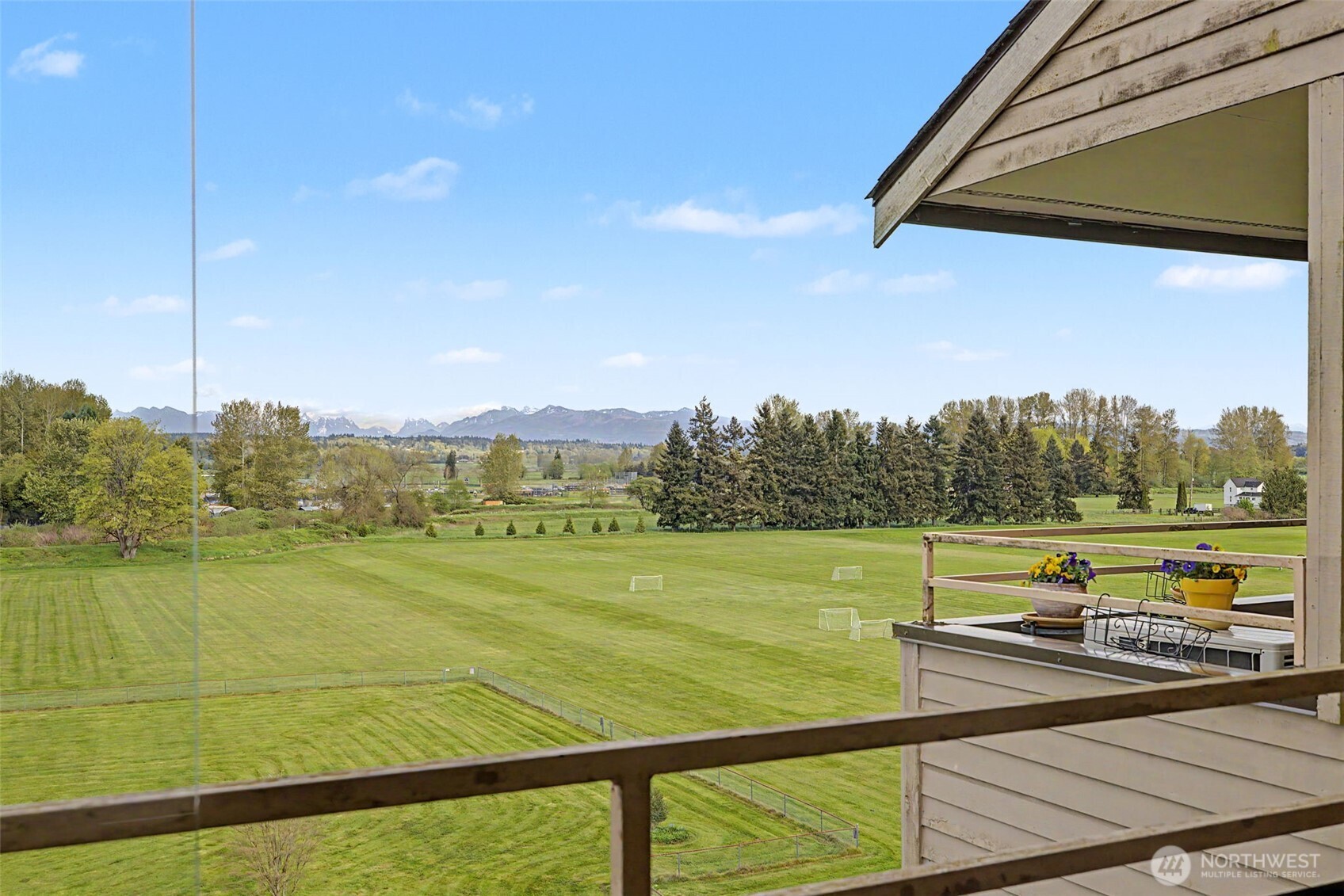 101 Pine Avenue Unit: 303