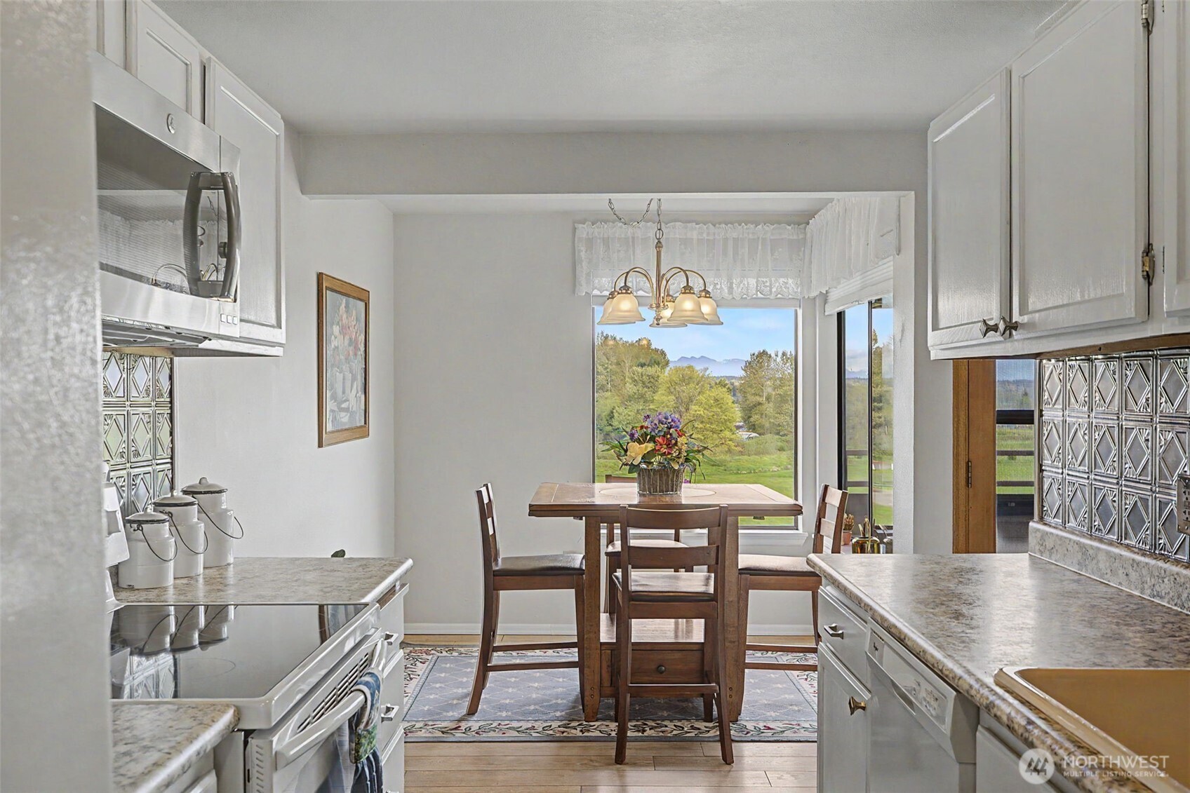 101 Pine Avenue Unit: 303