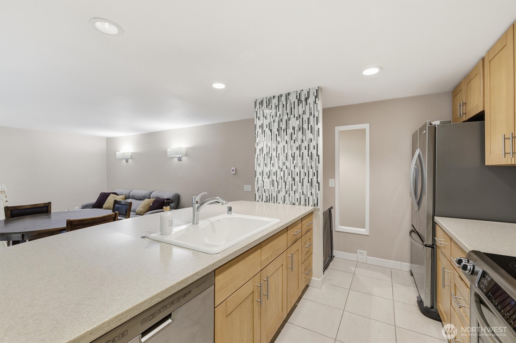 14401 SE Petrovitsky Road Unit: E101