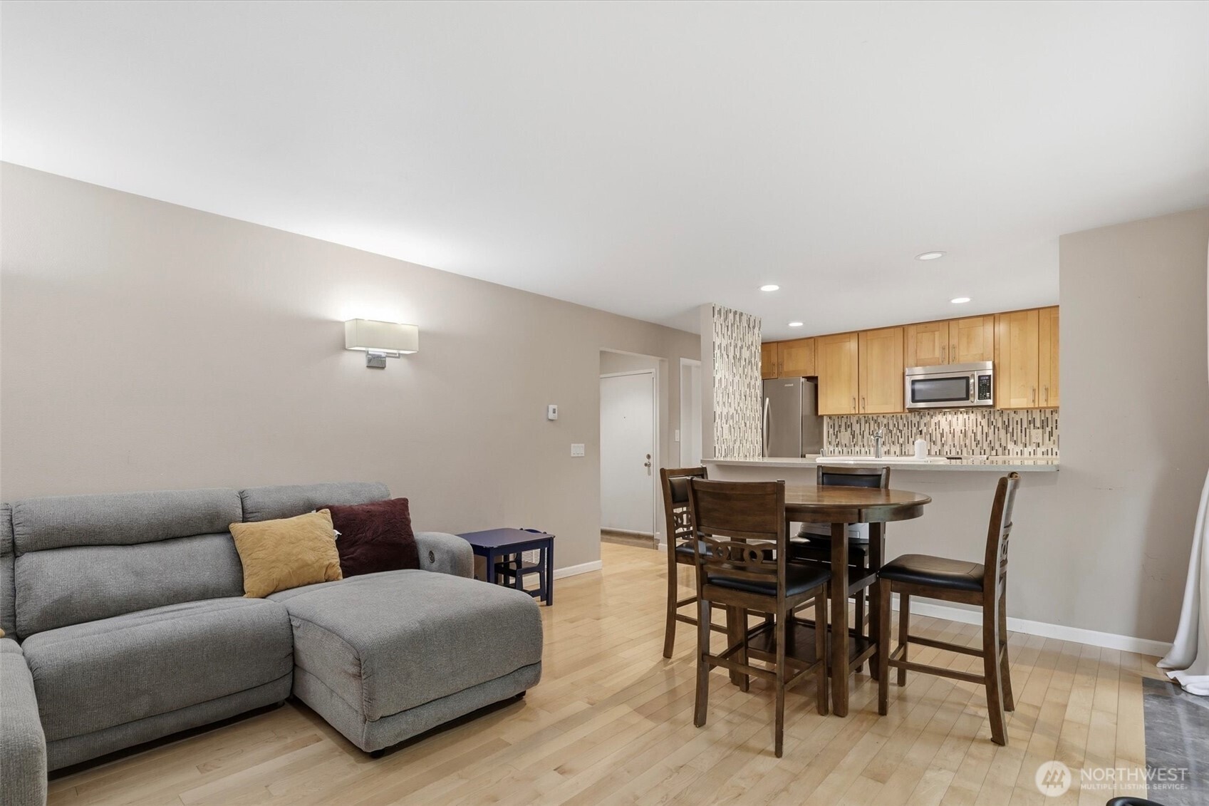 14401 SE Petrovitsky Road Unit: E101