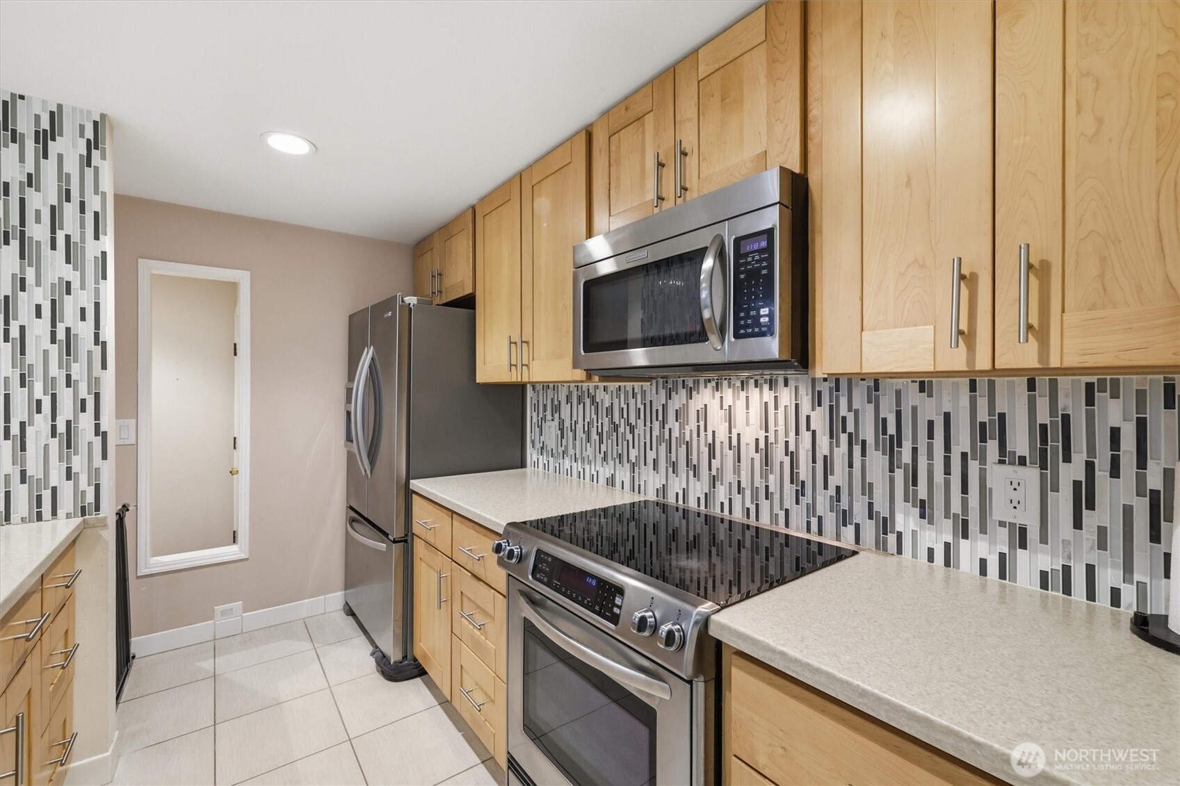 14401 SE Petrovitsky Road Unit: E101