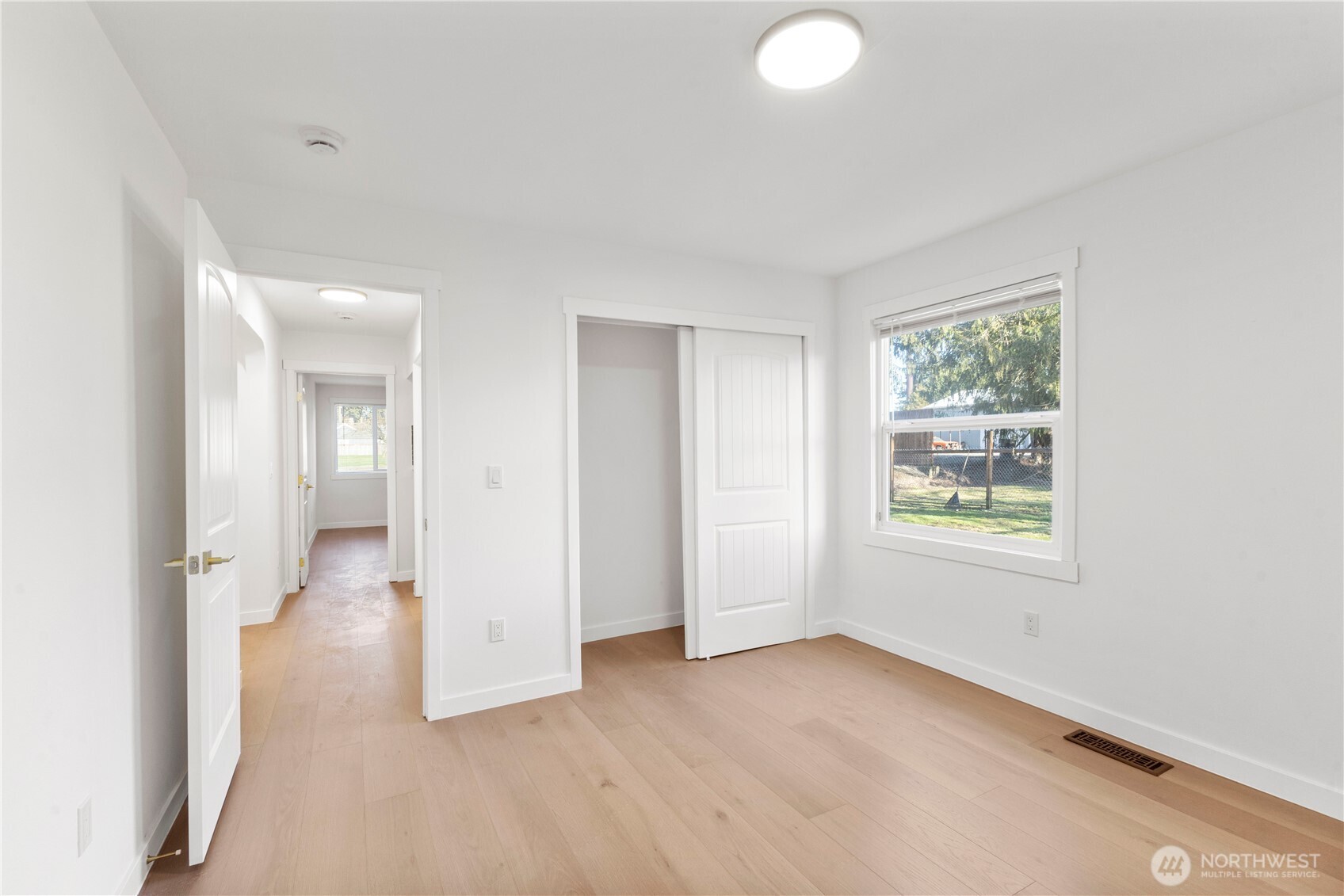 7003 44th Avenue E