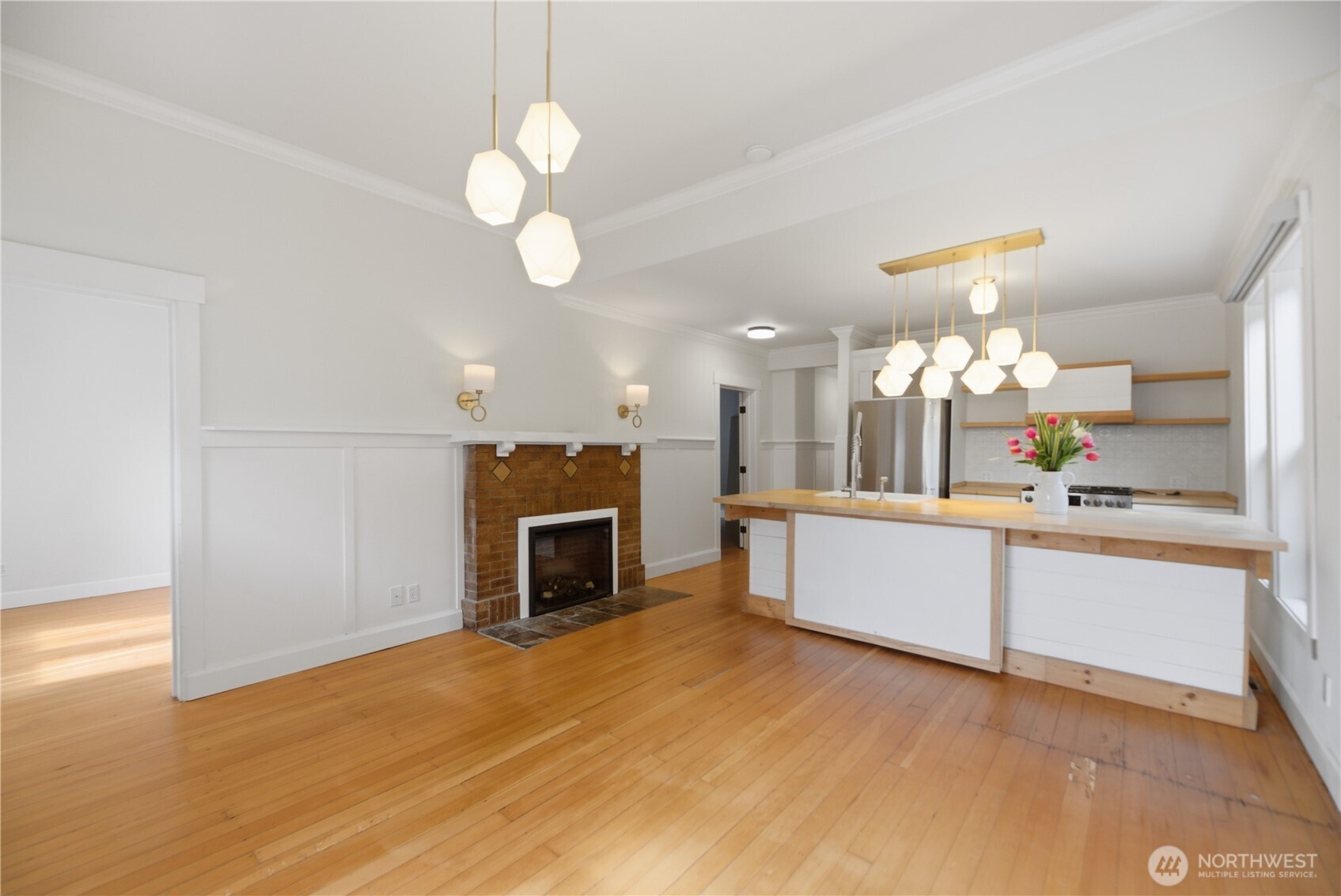 145 Park Avenue N
