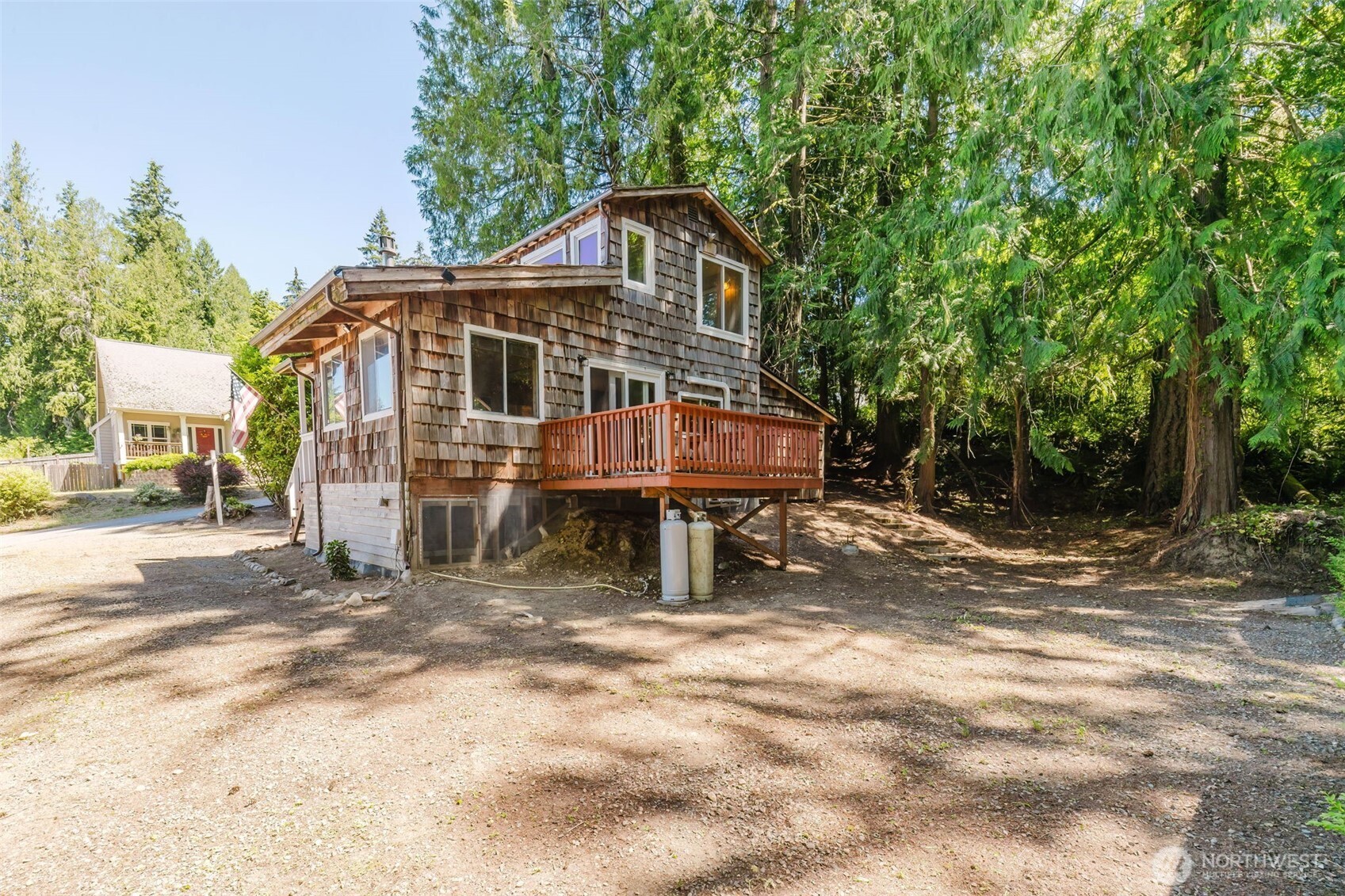 150 E Cedar Street