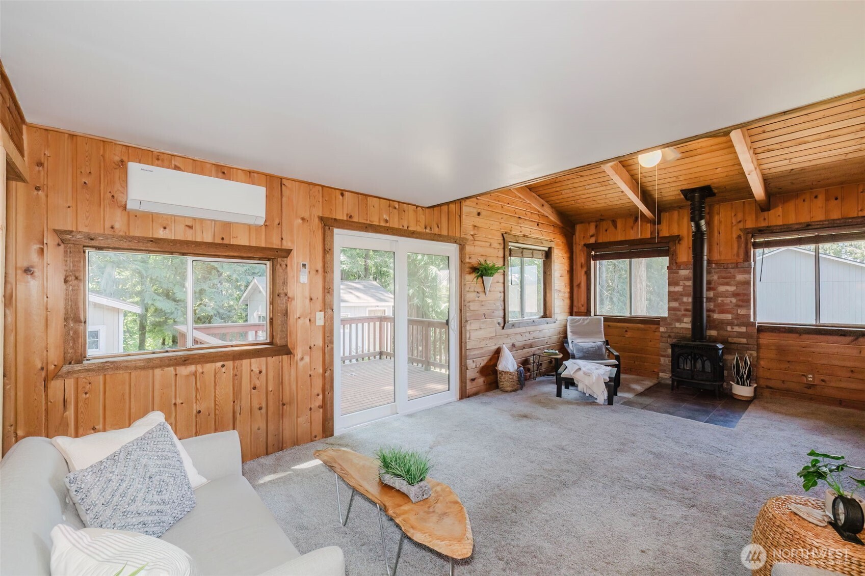 150 E Cedar Street