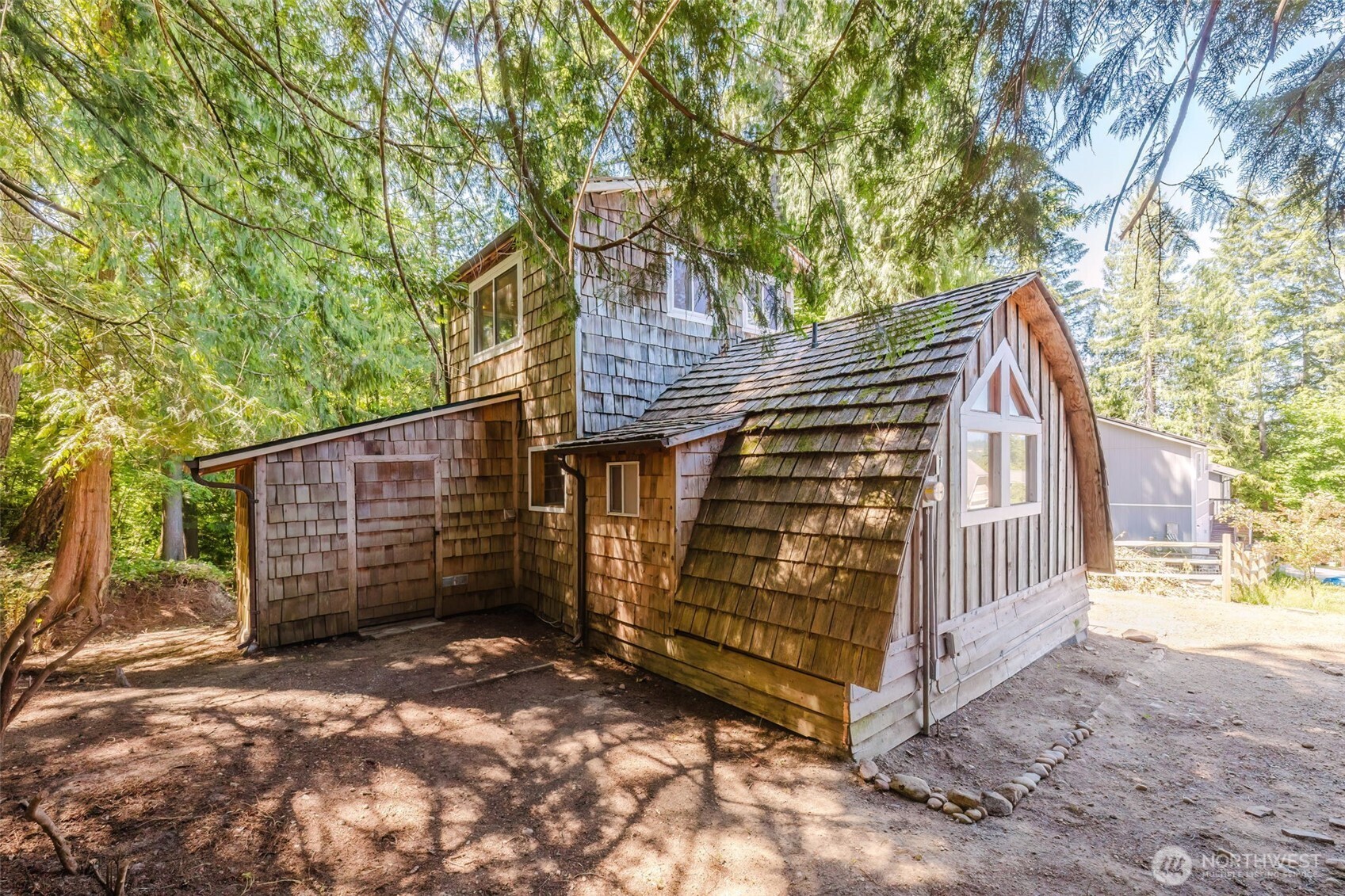 150 E Cedar Street