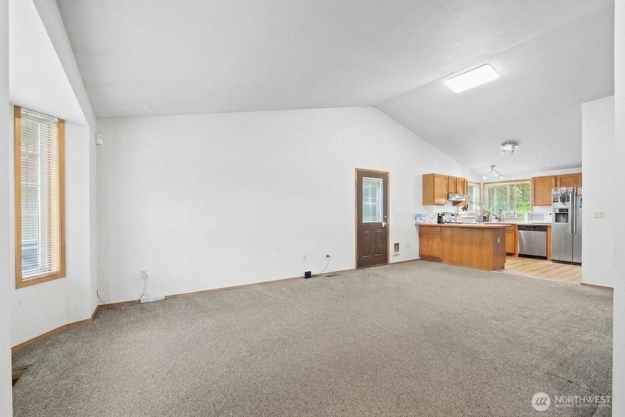2302 Orchard Street W