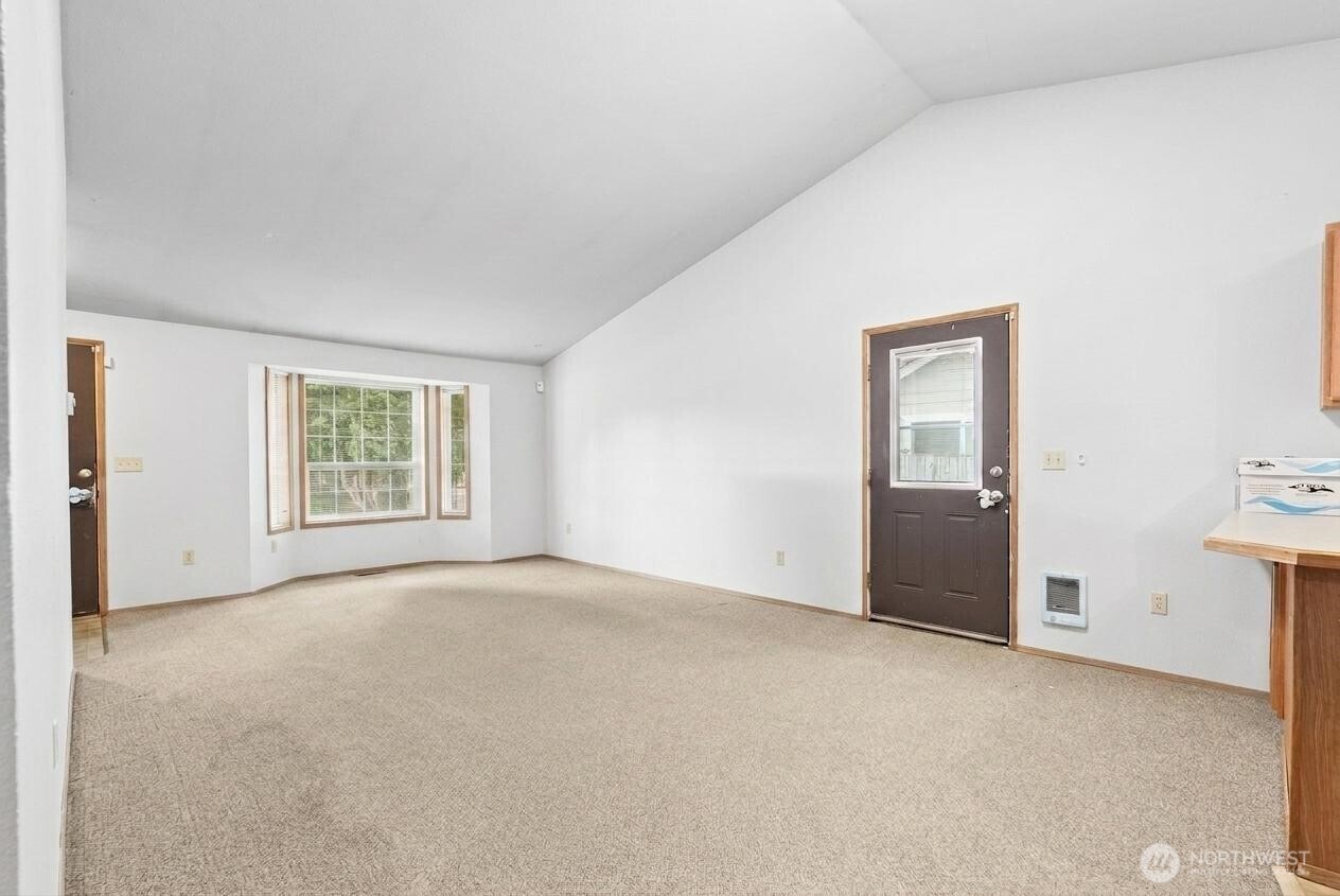 2302 Orchard Street W