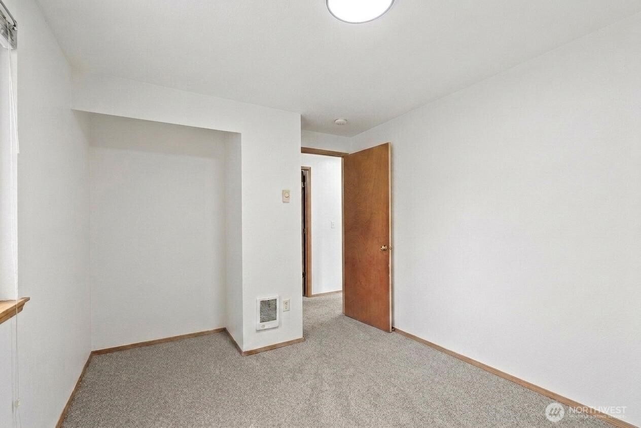 2302 Orchard Street W