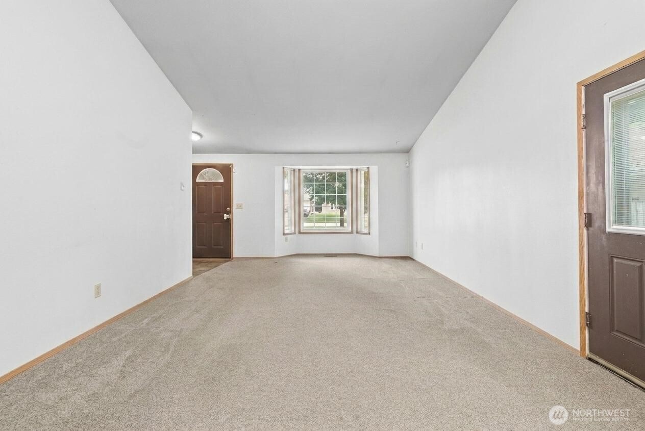 2302 Orchard Street W