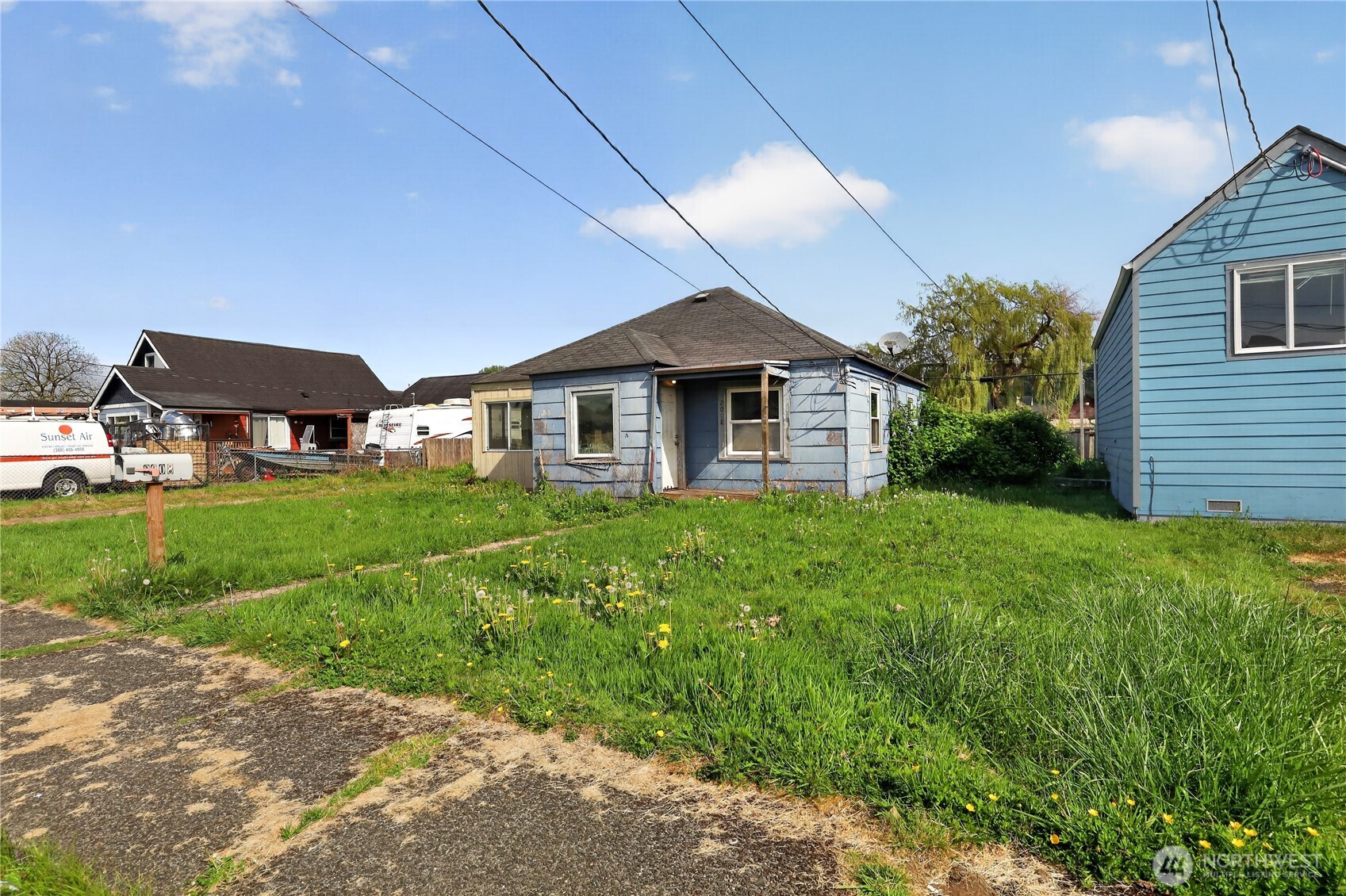 2008 Pacific Avenue