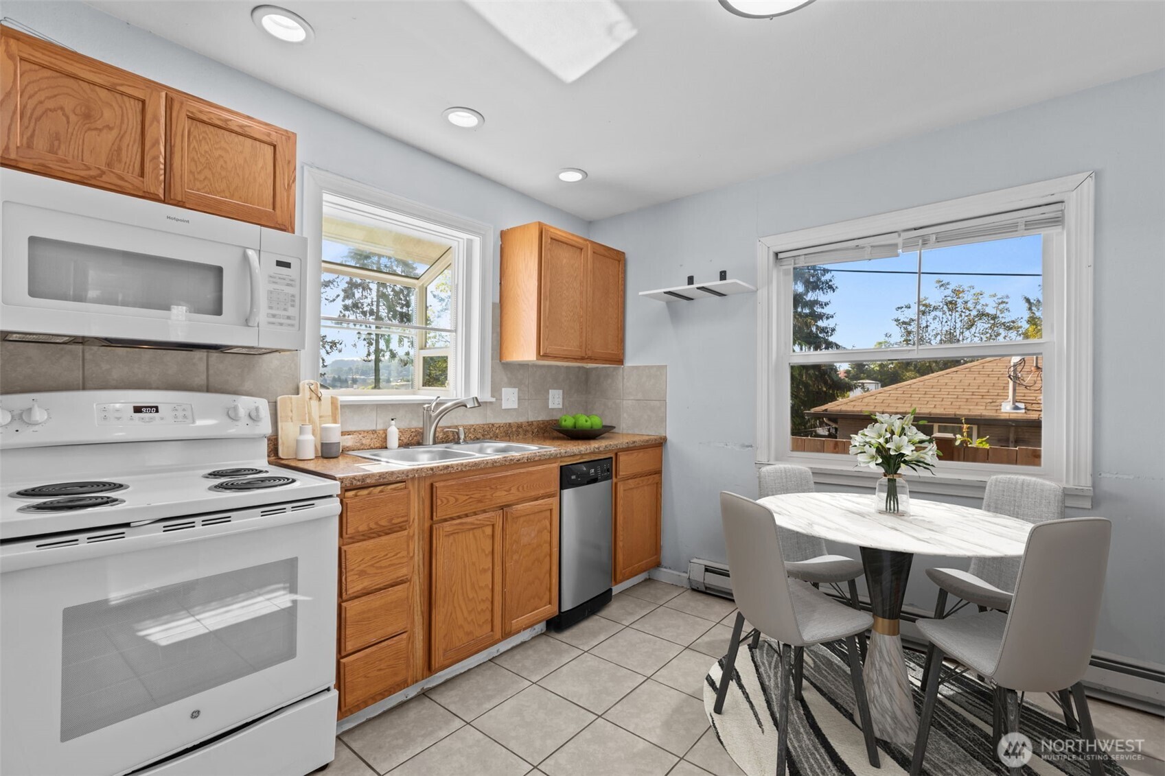 264 Taylor Ave NW